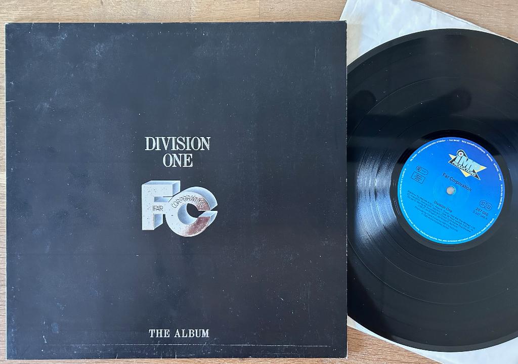 FAR CORPORATION - Division one: The album ( LP; NMINT ), Verzenden, Zo goed als nieuw, 12 inch, Poprock