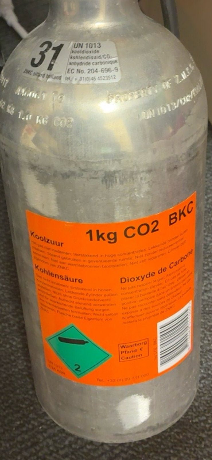 Flessen CO2, Ophalen of Verzenden, Zo goed als nieuw