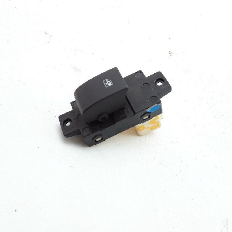 COMMUTATEUR VITRES ELECTRIQUES Captiva (C100), Utilisé, Daewoo