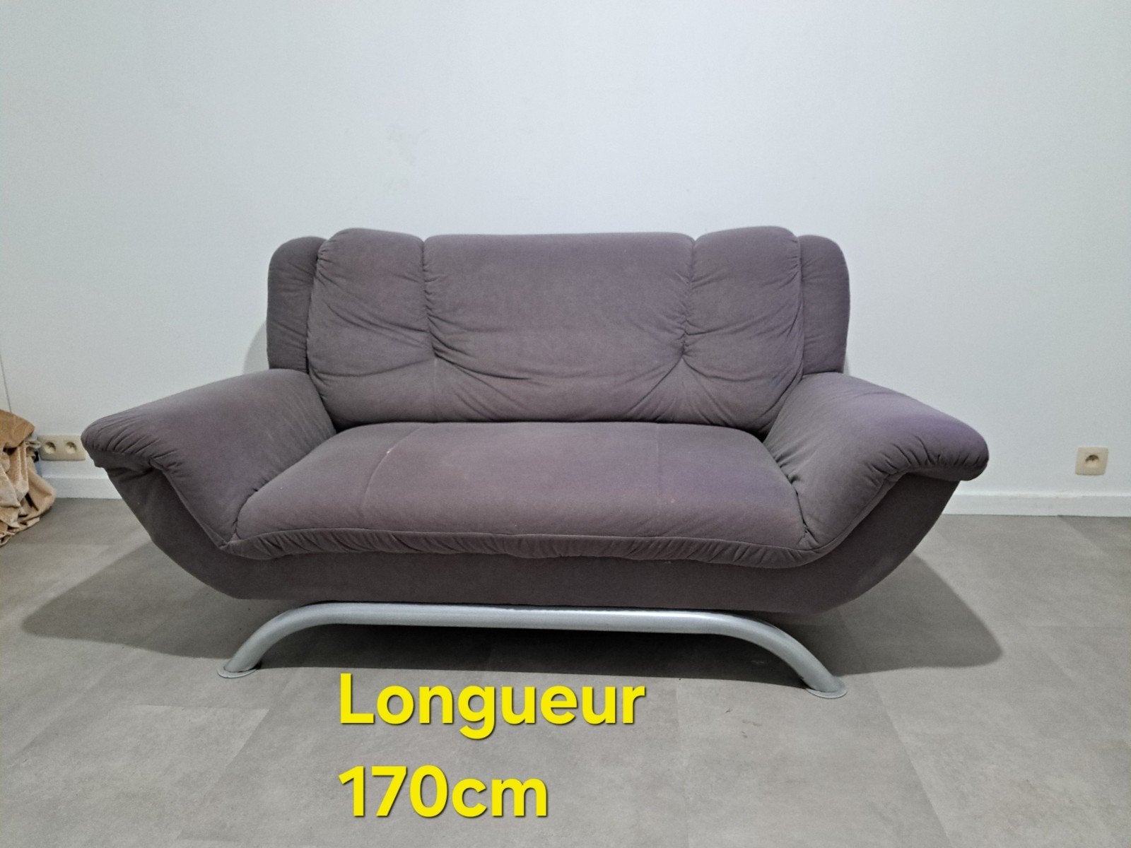 Petit canapé à donner. GRATUIT!, Maison & Meubles, Enlèvement, Utilisé, Deux personnes