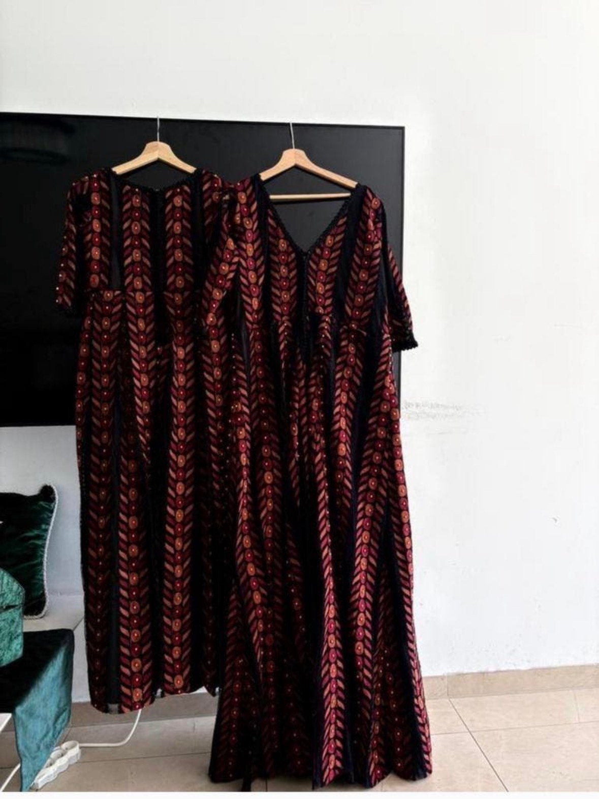 2 caftans, Kleding | Dames, Gelegenheidskleding, Ophalen, Zo goed als nieuw, Maat 42/44 (L)