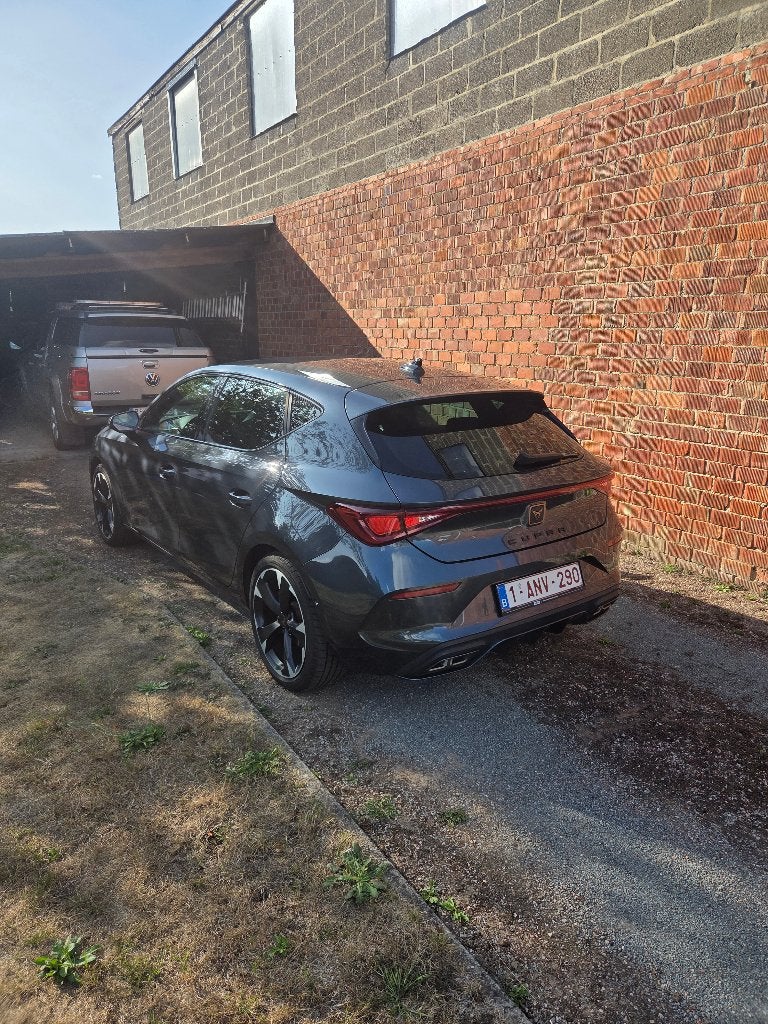 SEAT CUPRA Leon 5d 1.5 eTSI 150ch (110kW) DSG 7v mild hybrid, Auto's, Leon, Leder en Stof, Apple Carplay, Berline