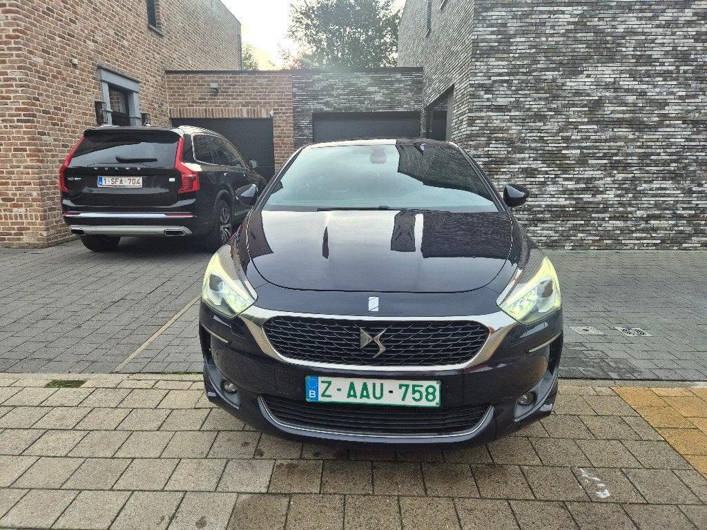 GARANTIE DE MASSAGE AVEC HUD Pano AC 2.0 HDI de DS  DS5 2016, Autos, Achat, Euro 6, Entreprise, Noir