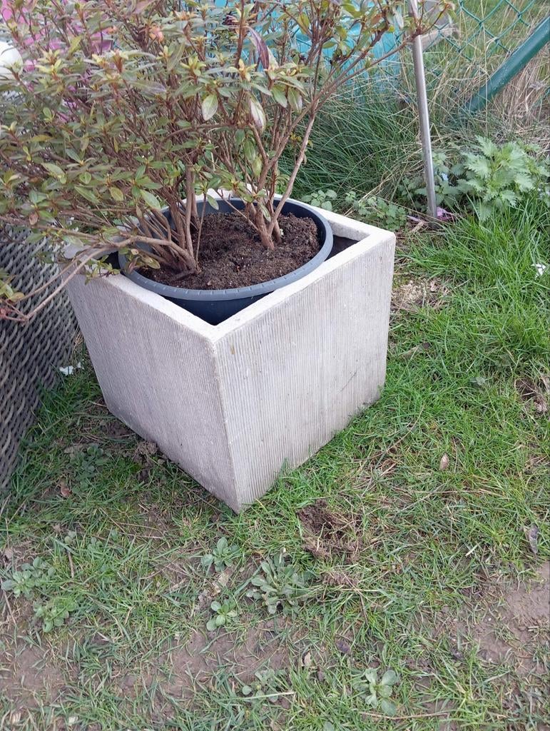 Pot en résine neuf 30x30 H28, Enlèvement ou Envoi