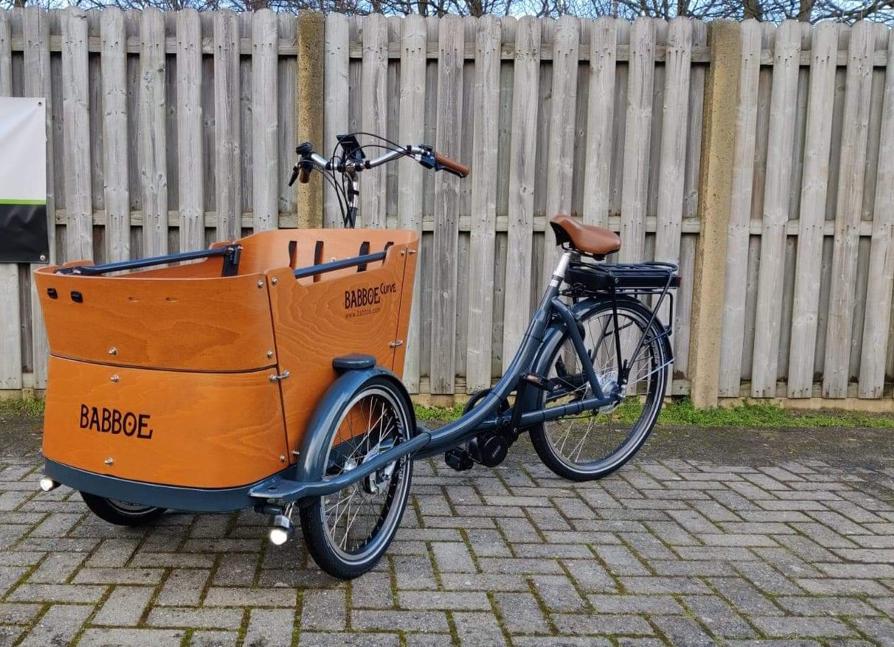 Babboe elektrische bakfiets curve - uitstekende staat, Fietsen en Brommers, Ophalen, Zo goed als nieuw