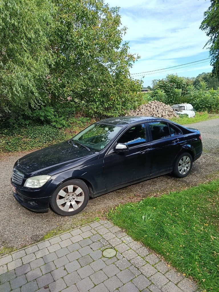 Mercedes 200 cdi. 220.   2007, Autos, Particulier, Noir, Noir, Achat