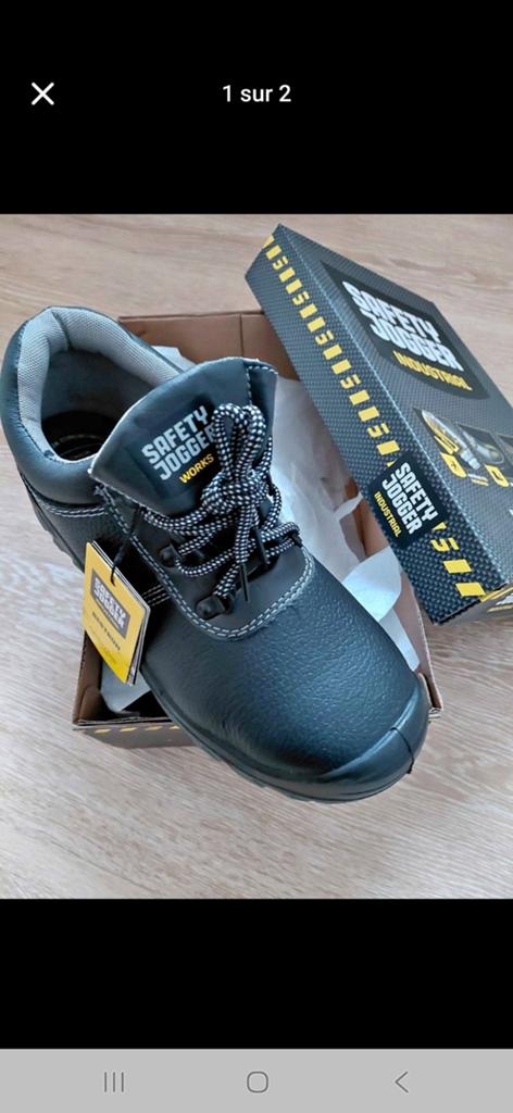 Chaussures de sécurité en cuire neuve T43