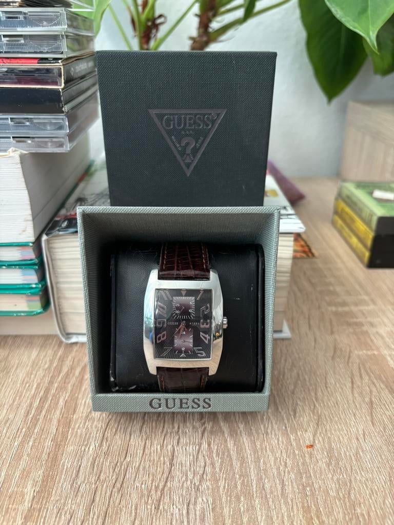 Te koop GUESS horloge voor heren 80 euro, Ophalen, Zo goed als nieuw, Leer, Guess