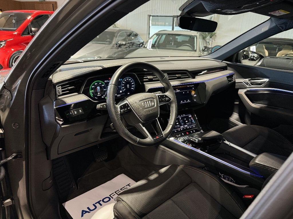Audi E-Tron 50 Quattro S-Line ‘Black Edition’ Chronos Grey, Automaat, 230 kW, Cruise Control, 5 zetels