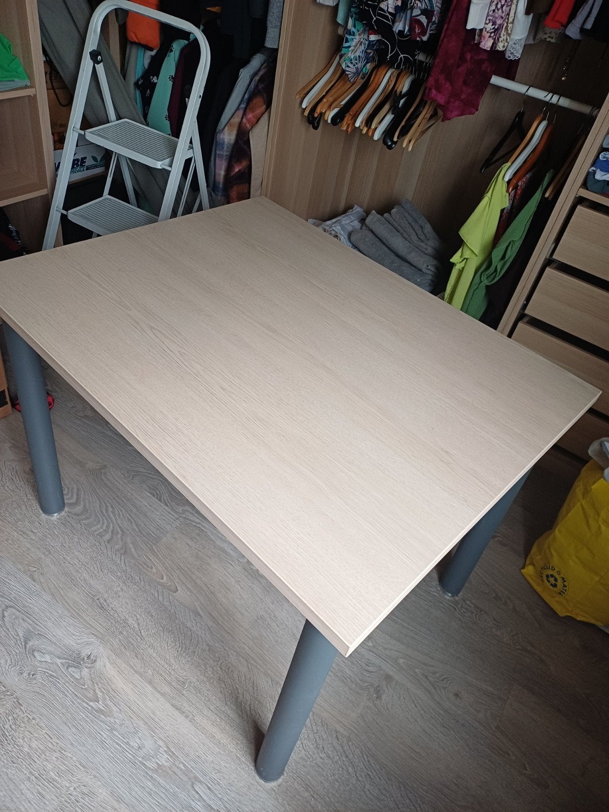 Compacte tafel, Huis en Inrichting, Tafels | Eettafels, Ophalen