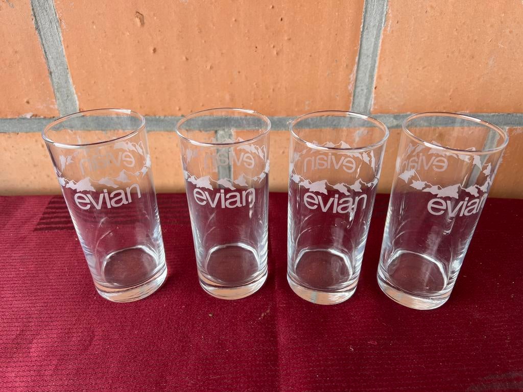 evian glazen, Ophalen of Verzenden, Zo goed als nieuw
