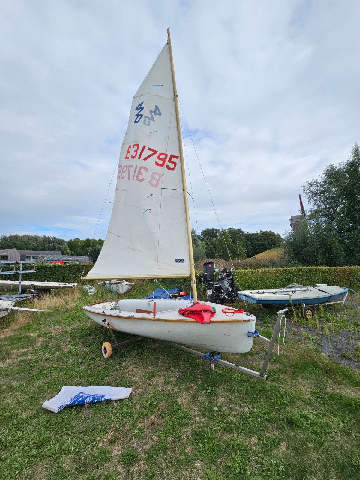 420 zeiboot vaarklaar, Ophalen, Solo, Fok