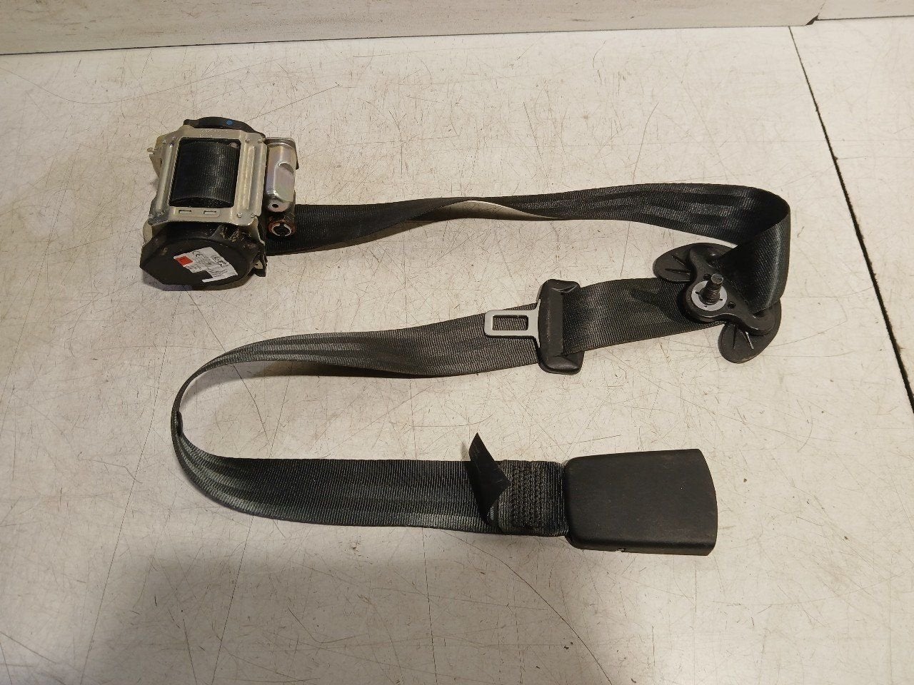 Veiligheidsgordel links voor Opel Corsa, Onderdelen@venauto.nl, Van der Ven Autorecycling B.V., Gebruikt, Ettenseweg 76, 4706 PB Roosendaal, The Netherlands