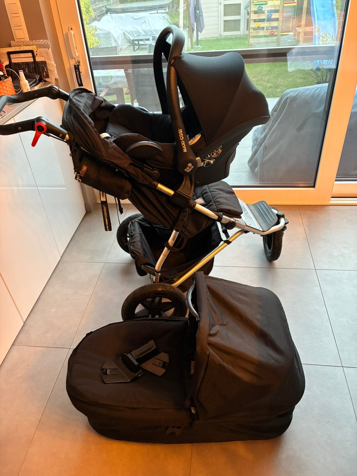 Mountain buggy + maxi cosy en draagmand, Kinderen en Baby's, Kinderwagens en Combinaties, Gebruikt, Combiwagen, Luchtbanden, Ophalen
