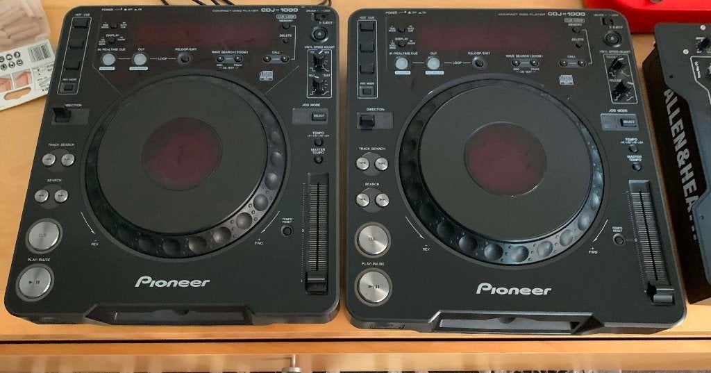 Pionneer cdj 1000 mk1 (la paire), Musique & Instruments, DJ sets & Platines, Utilisé, DJ-Set, Pioneer, Enlèvement