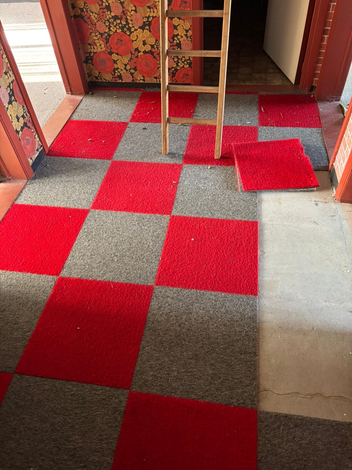 Gratis tapijt tegels, Maison & Meubles, Enlèvement, Utilisé, 25 à 50 m², Dalles de Moquette