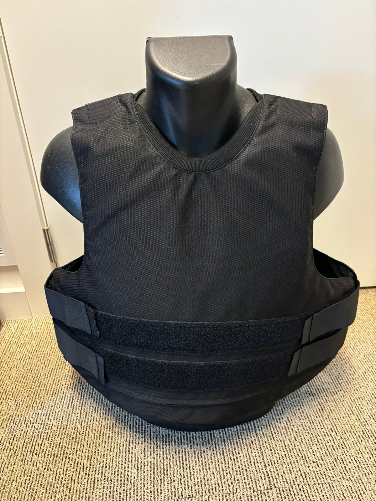 Gilet par balles et aux coups couteau à porter discrètement, Vêtements | Hommes, Vêtements Homme Autre, Enlèvement, Neuf