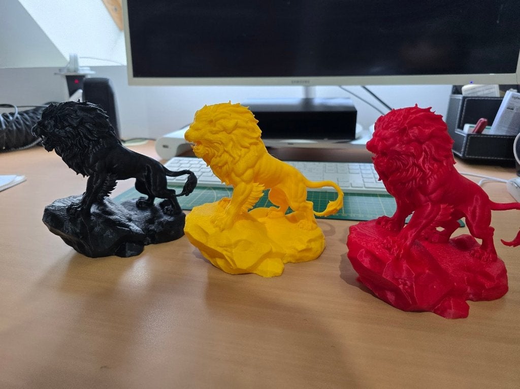 3d geprint leeuwen in de kleuren van de belgische vlag, Enlèvement ou Envoi, Neuf, Autres couleurs