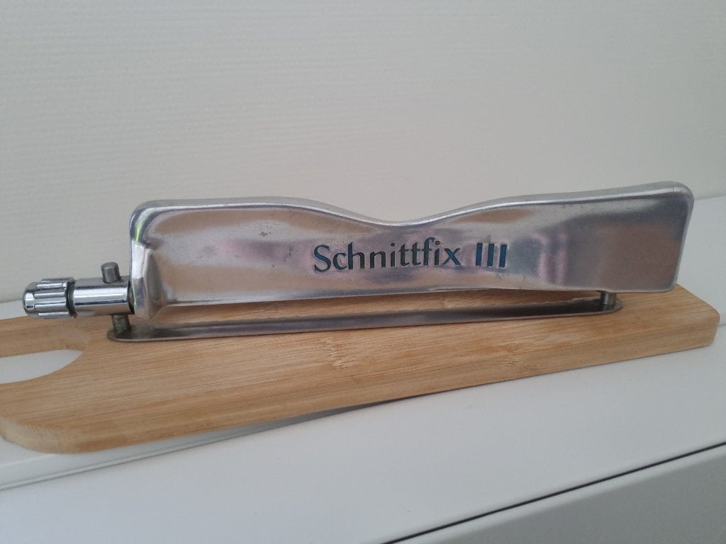 Schnittfix III met originele doos, Antiek en Kunst, Antiek | Keukengerei, Ophalen of Verzenden