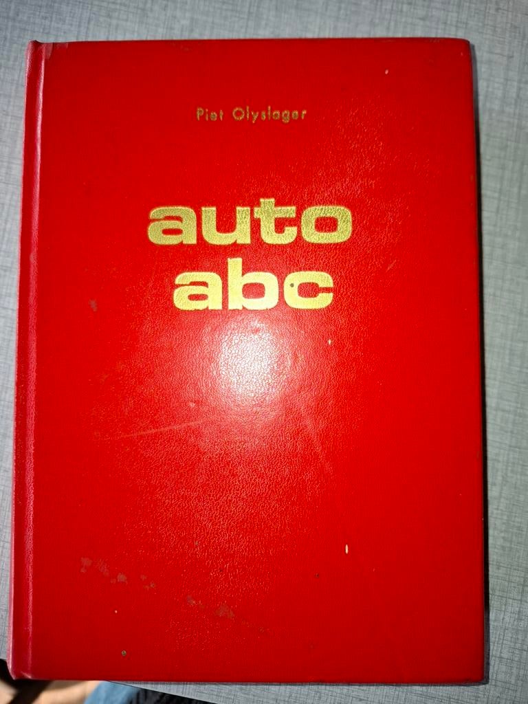 Voiture ABC, Livres, Enlèvement