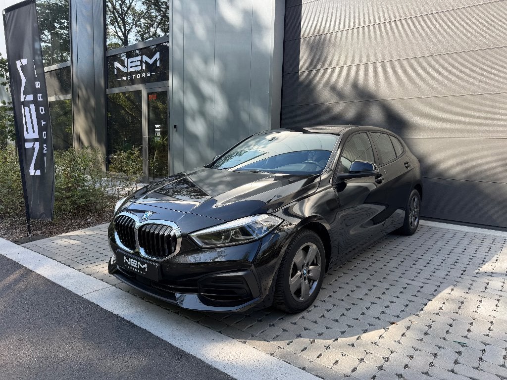 BMW 118i Sportline,GARANTIE,CARPLAY,NAVI,ACC,LED,LIJNASSIST, Autos, Achat, Euro 6, Boîte manuelle, Entretenue par le concessionnaire