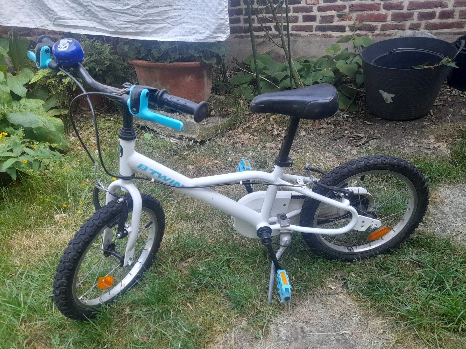 FIETS 16 INCH B'TWIN, Fietsen en Brommers, Ophalen, Zijwieltjes