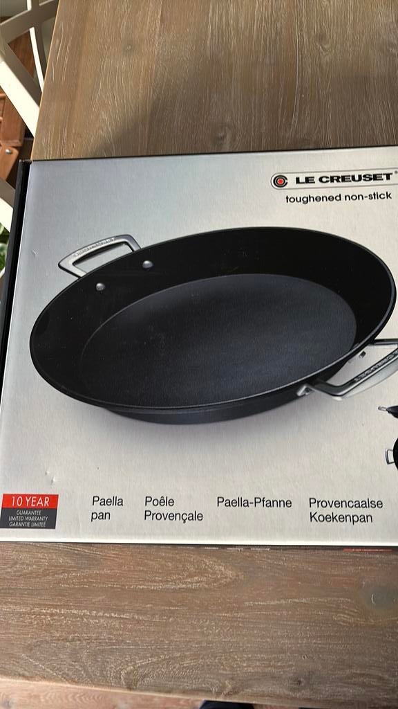 Nieuwe paella pan Le Creuset, Huis en Inrichting, Keuken | Potten en Pannen, Ophalen, Nieuw