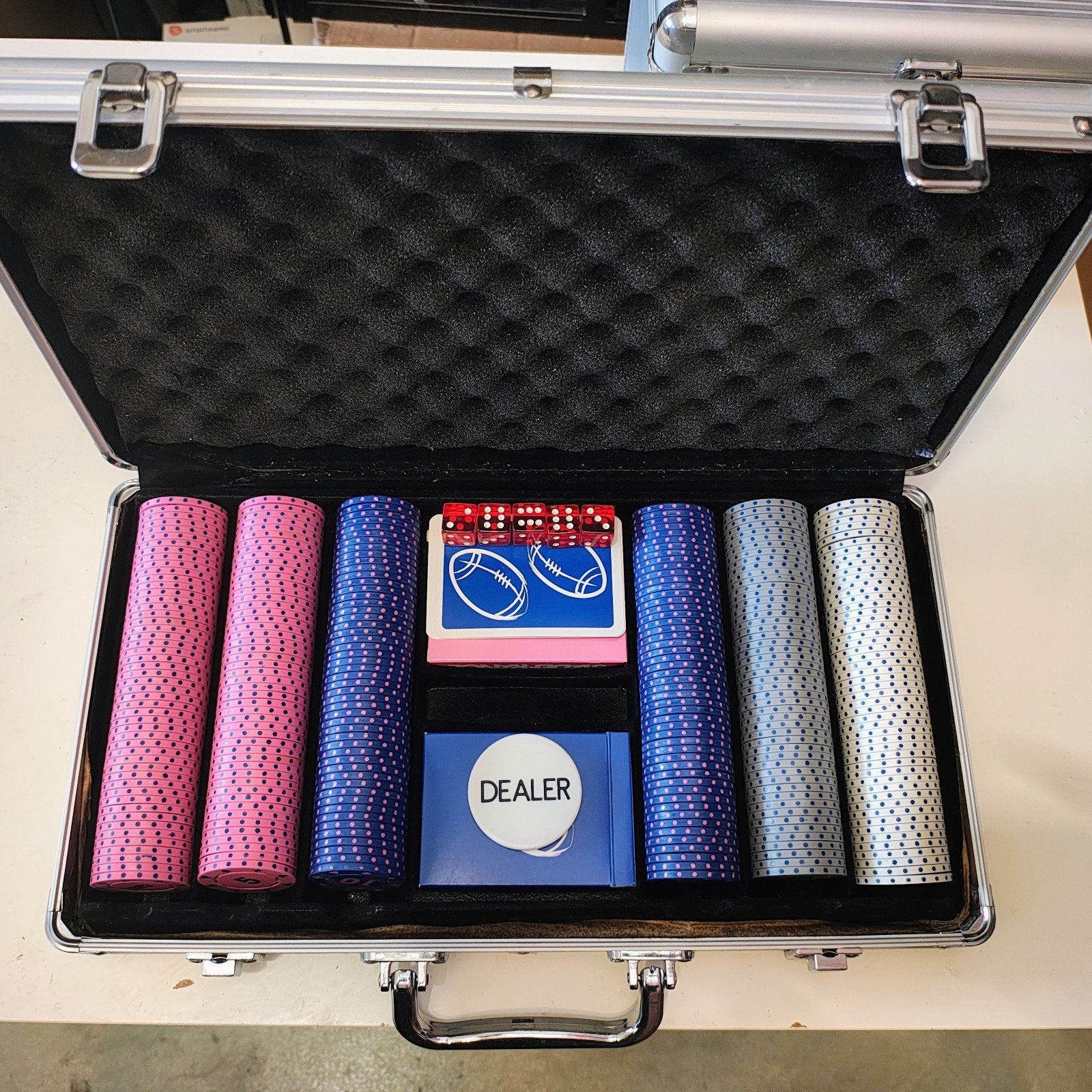 Pokerset 300st, Ophalen