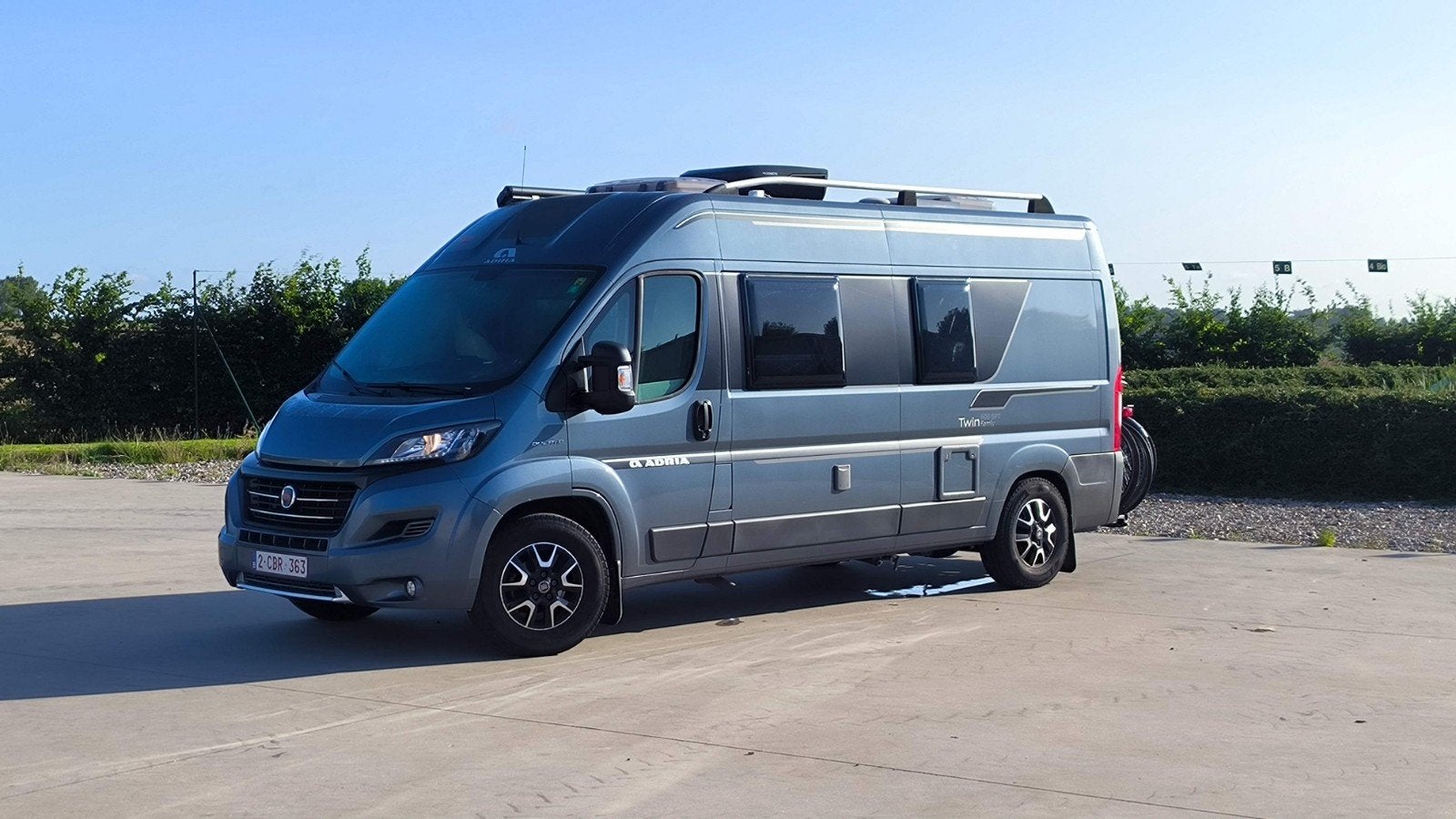 Luxe Adria Twin 600 Family (2018) | Airco, Fiat, Boîte manuelle, Réfrigérateur, Particulier
