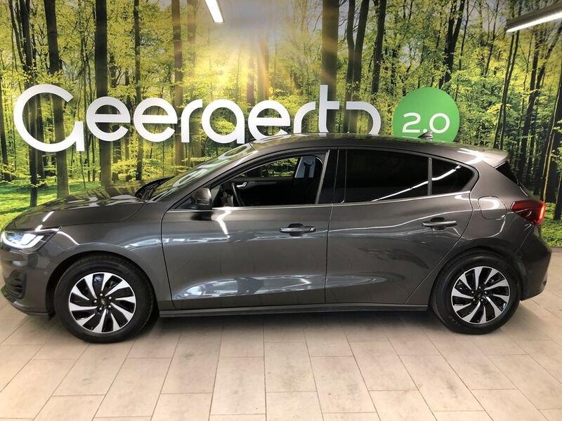 Ford Focus EcoBoost mHEV Titanium, Stof, Gebruikt, Start-stop-systeem, Bedrijf