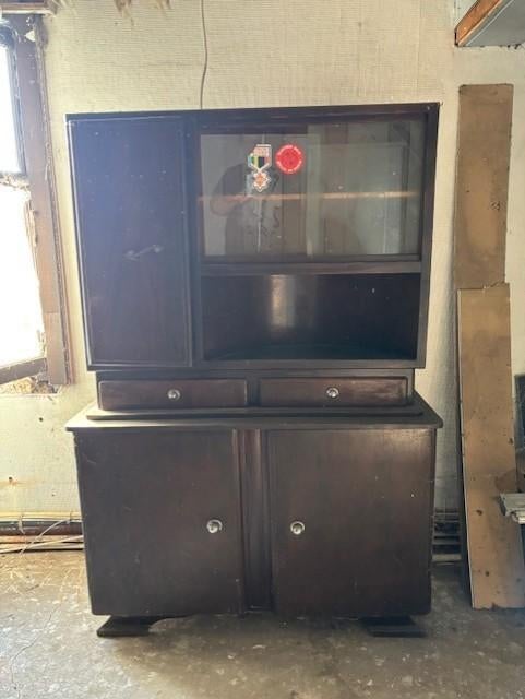Kast, 25 à 50 cm, 100 à 150 cm, Utilisé, 150 à 200 cm