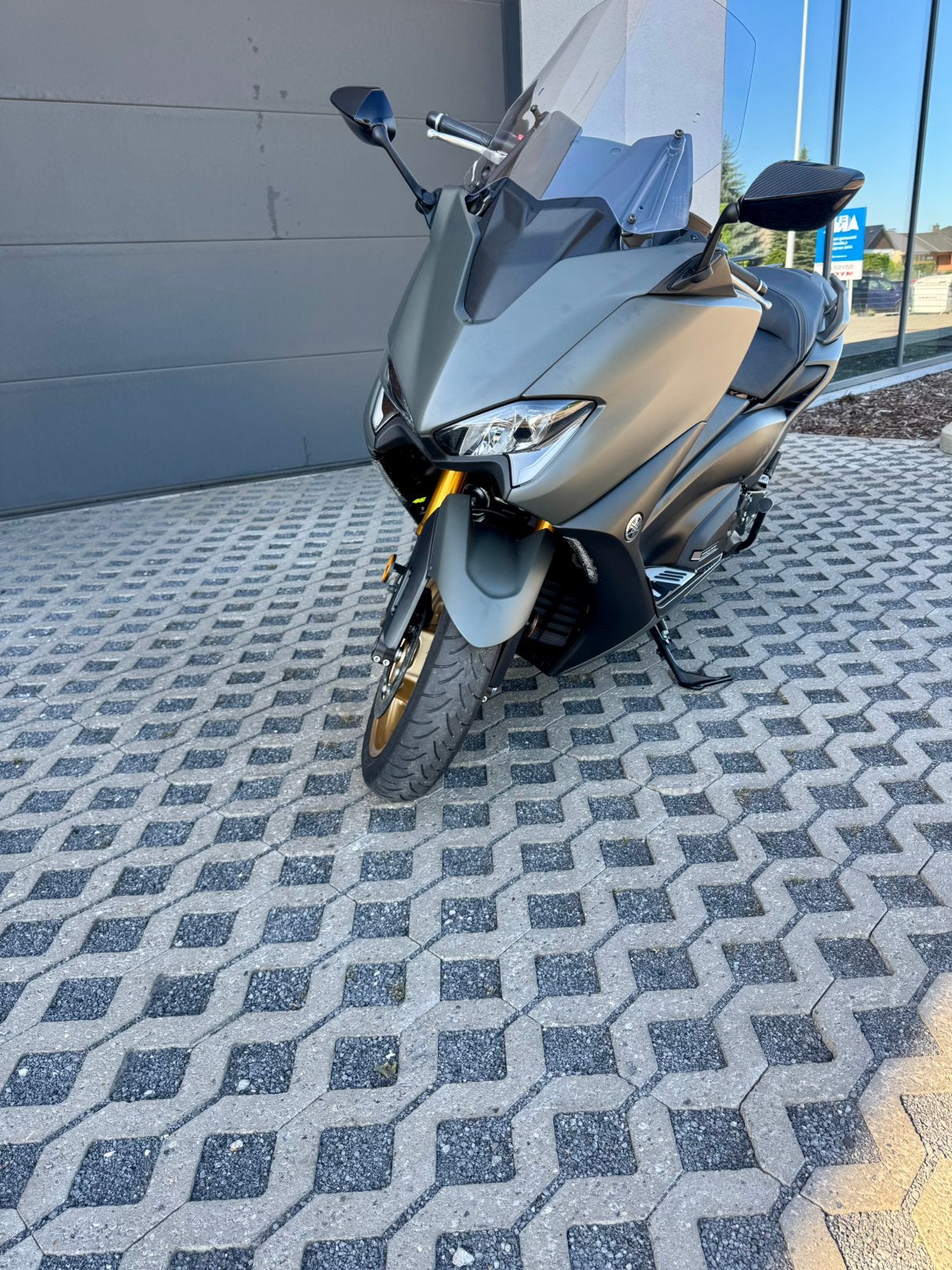 Yamaha Tmax 560 Tech Max 2021 Onberispelijke staat, Motoren, Handvatverwarming, Occasion, 560 cc, Particulier