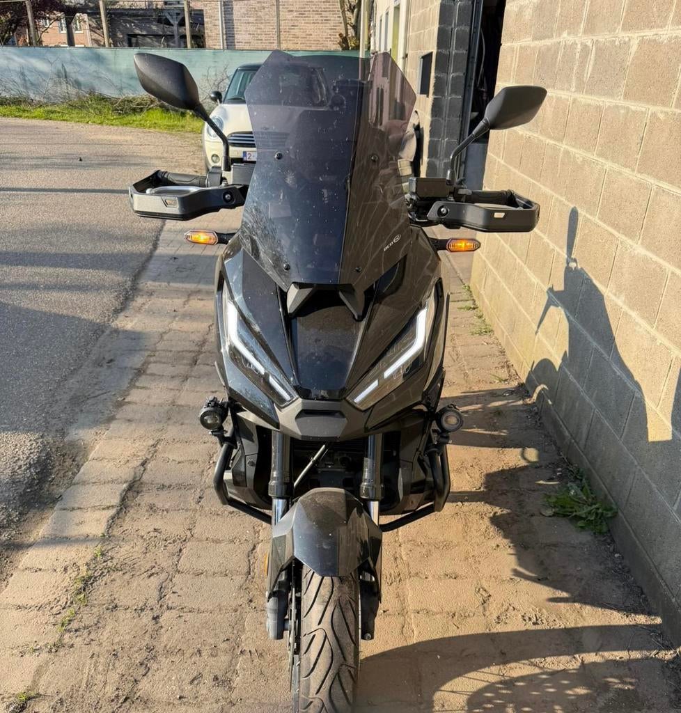 Honda X-ADV 750 – Black on Black, Occasion, Quickshifter, Particulier, Permis Moto A2 minimum