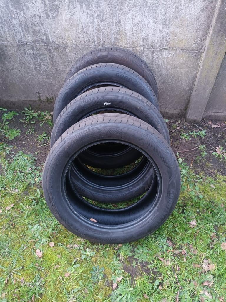 Good year banden 215/55 R16 99V zo goed als nieuw, Auto-onderdelen, Banden en Velgen, Ophalen, 17 inch, Band(en), Personenwagen