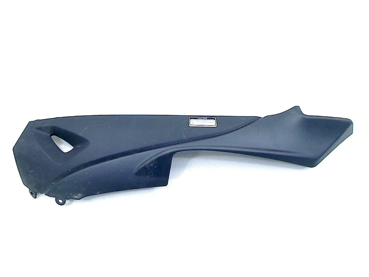 INFERIEUR CARENAGE GAUCHE Agility 50 16+ 2021-2023 (E5), Dhr. S. di Majo, Utilisé, Info@cama-motorparts.nl, P.J. Troelstraweg 8 8
3144 CX  MAASSLUIS, NL
