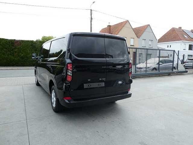 Ford Transit Custom L2 Multi-Use 6pl 2.0 TDCi 170pk, Automaat, Euro 6, 167 pk, Zwart