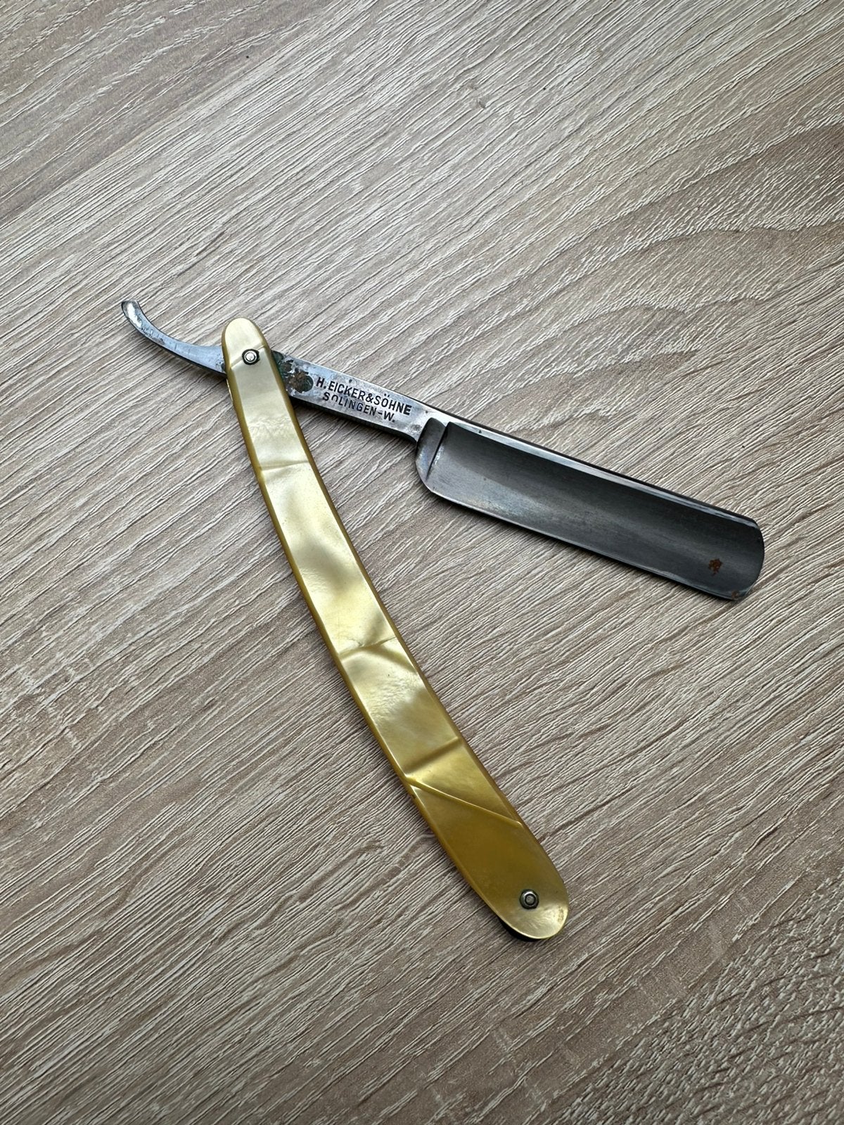 Vintage H. Eicker & Söhne scheermes, Enlèvement ou Envoi, Comme neuf, Tout le visage