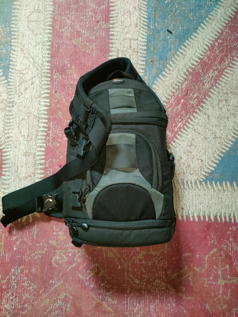 Lowpro Slingshot 200AW, Lowepro, Enlèvement ou Envoi, Poches latérales, Comme neuf