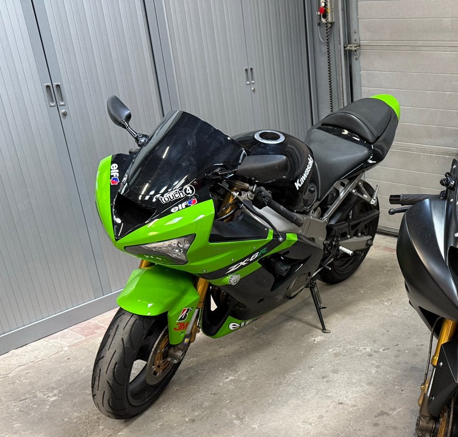 Kawasaki zx6r 2004 23000km met opties, Motoren, Motoren | Kawasaki, Particulier, Sport, meer dan 35 kW, 4 cilinders, Motorrijbewijs A