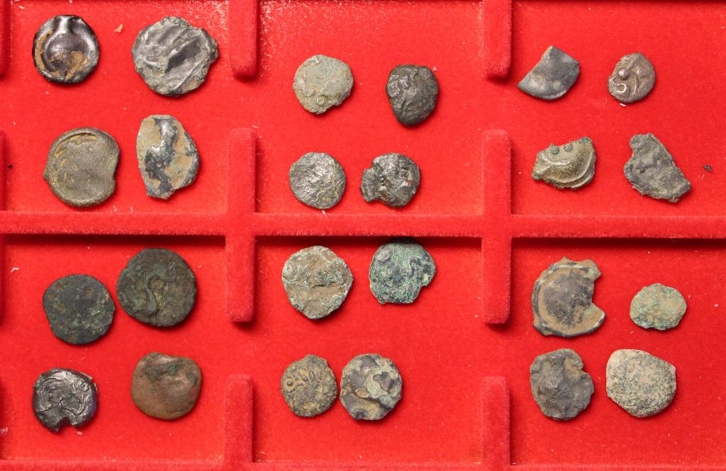 Lot Keltische, Gallische potin munten en fragmenten., Ophalen of Verzenden, Metaal, Setje
