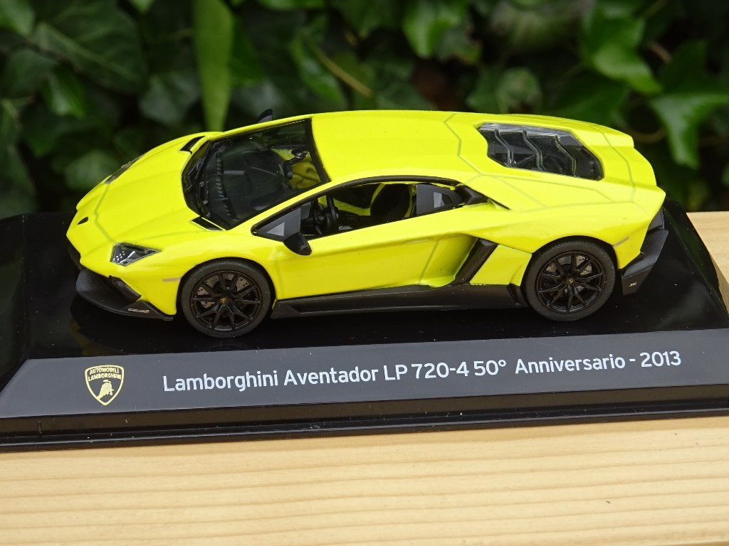 2013 Lamborghini Aventador LP 720-4 50th Anniversario, Ophalen of Verzenden, Zo goed als nieuw, Auto