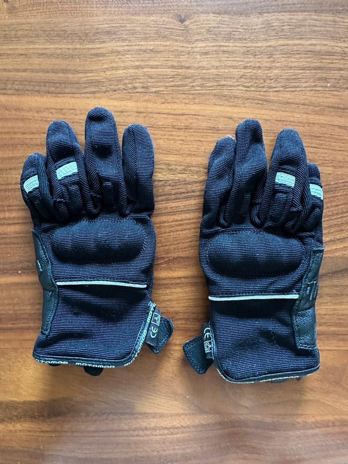 Gants moto enfant taille 3 mi-saison textile et cuir, Motos, Vêtements | Vêtements de moto, Enlèvement, Seconde main, Enfants