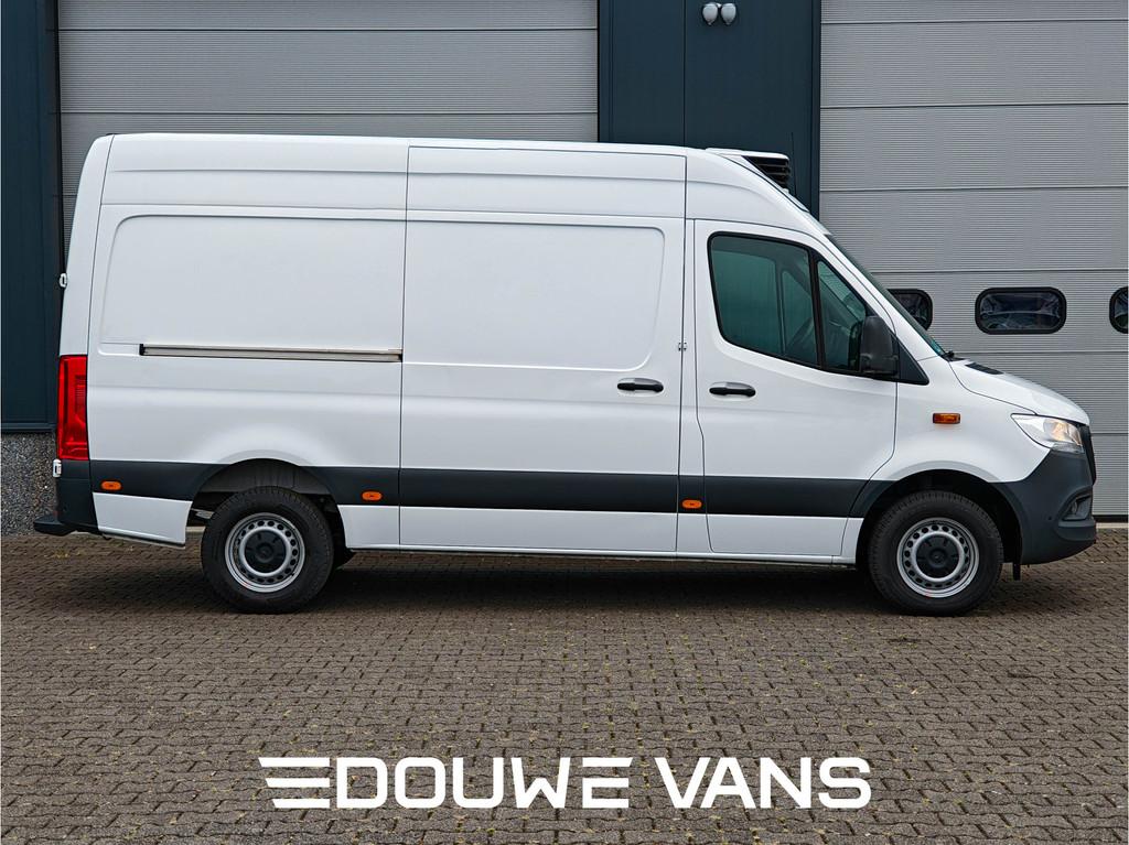 Mercedes-Benz Sprinter L2H2 317 Koel- Vrieswagen Dag Nacht M, Auto's, Bestelwagens en Lichte vracht, Gebruikt, Zwart, 4 cilinders