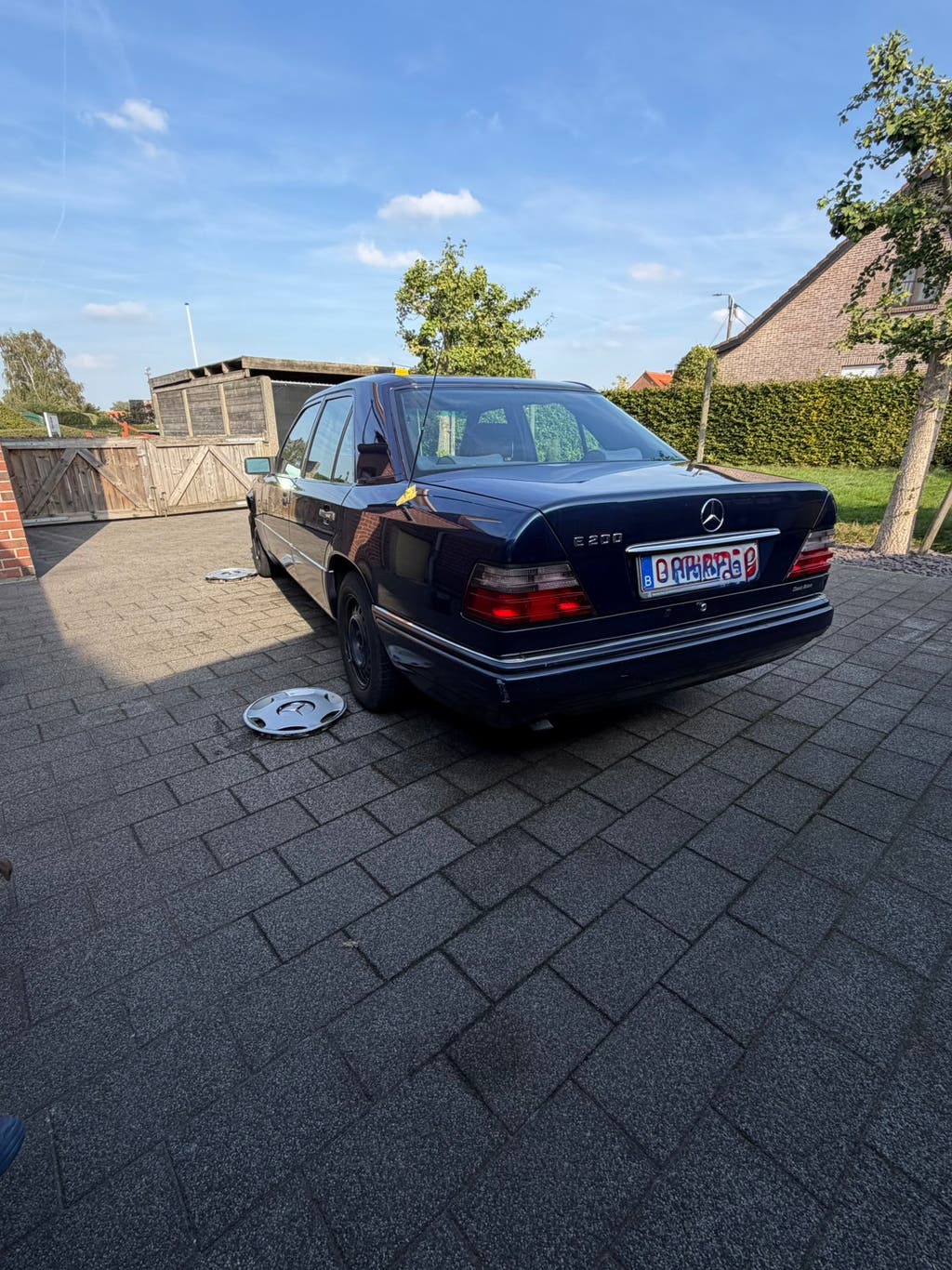 Mercedes E200 oldtimer, foto 6