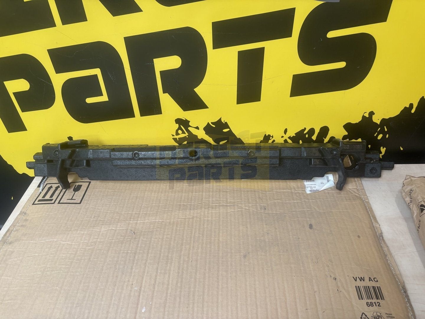 Peugeot 208 (11/19-) voorbumperbalk foamOrigineel! 982320448, Neuf, -, -, Avant