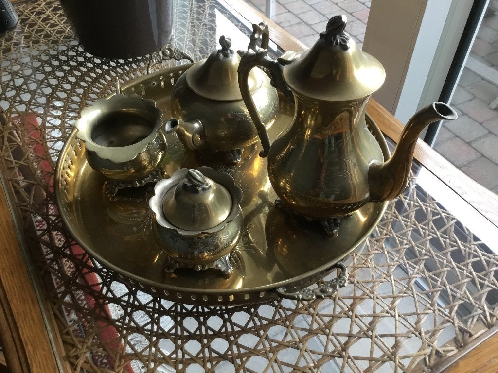 Theeset in messing, Antiek en Kunst, Antiek | Servies compleet, Ophalen
