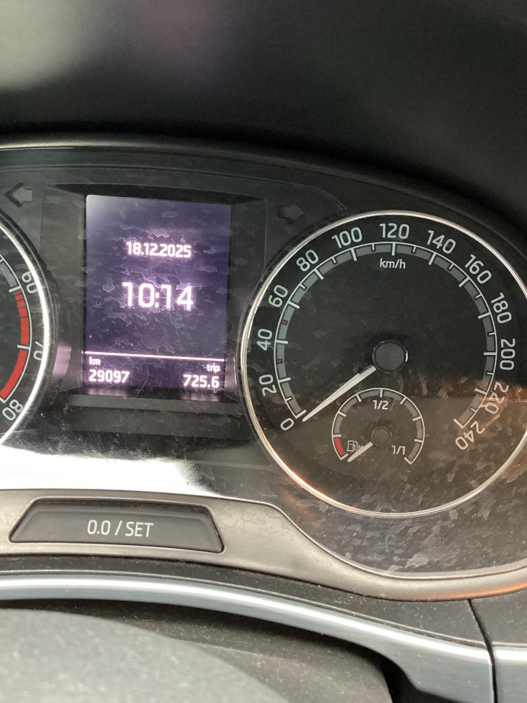 Auto, Auto's, Voorwielaandrijving, Stof, 4 cilinders, Blauw
