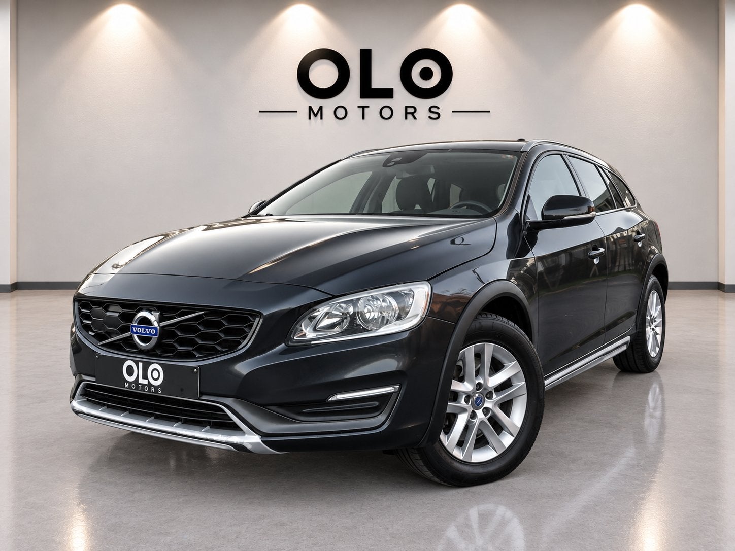 VOLVO V60 CROSS COUNTRY 2.0 DIESSEL-CARNET COMPLET- 100 TVAC, Argent ou Gris, Achat, Entreprise, Boîte manuelle