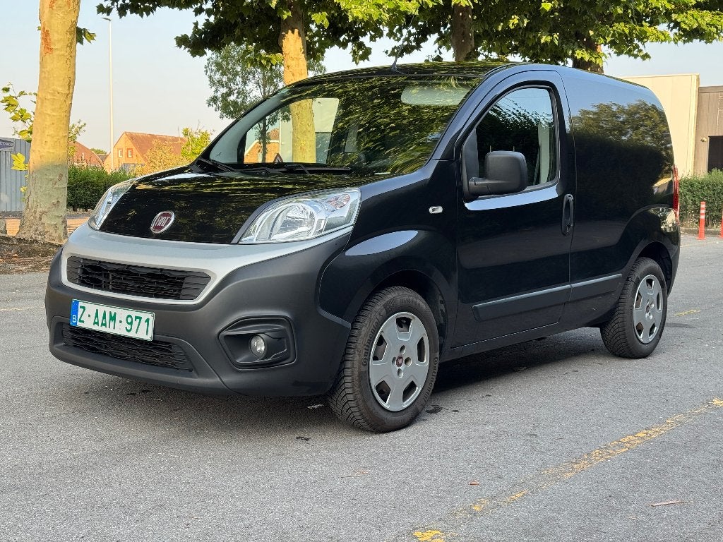 Fiat Fiorino 1.3 Multijet SX Ecojet Navi/PDC/Metallic, Stof, Zwart, Bedrijf, 2 zetels