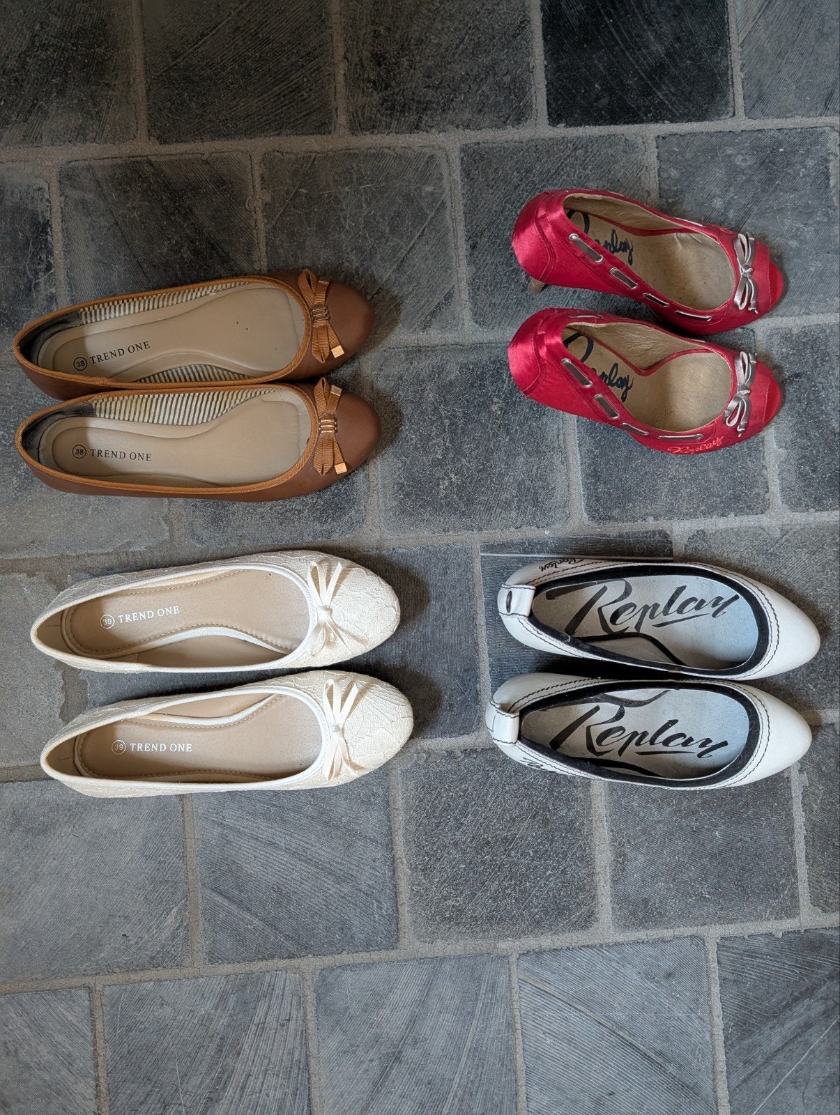Schoenen Dames pumps en ballerina's maar 38 en 39, Kleding | Dames, Schoenen, Ophalen, Ballerina's